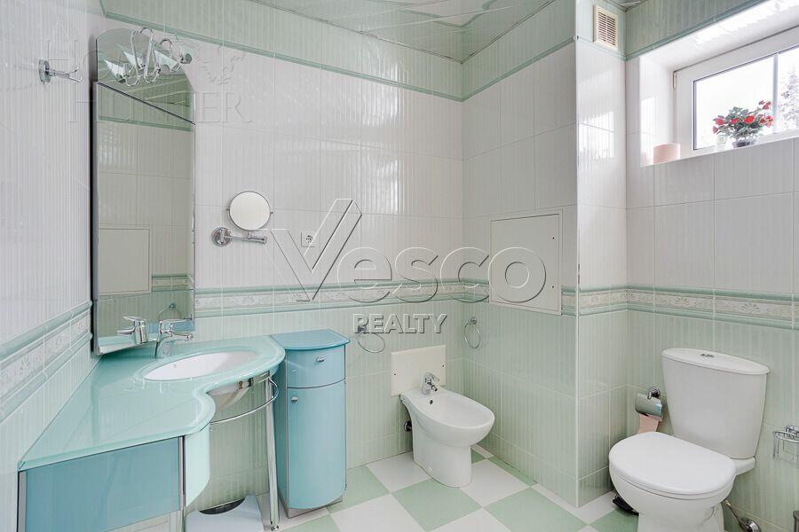 2-этажный коттедж 678 м² с отделкой