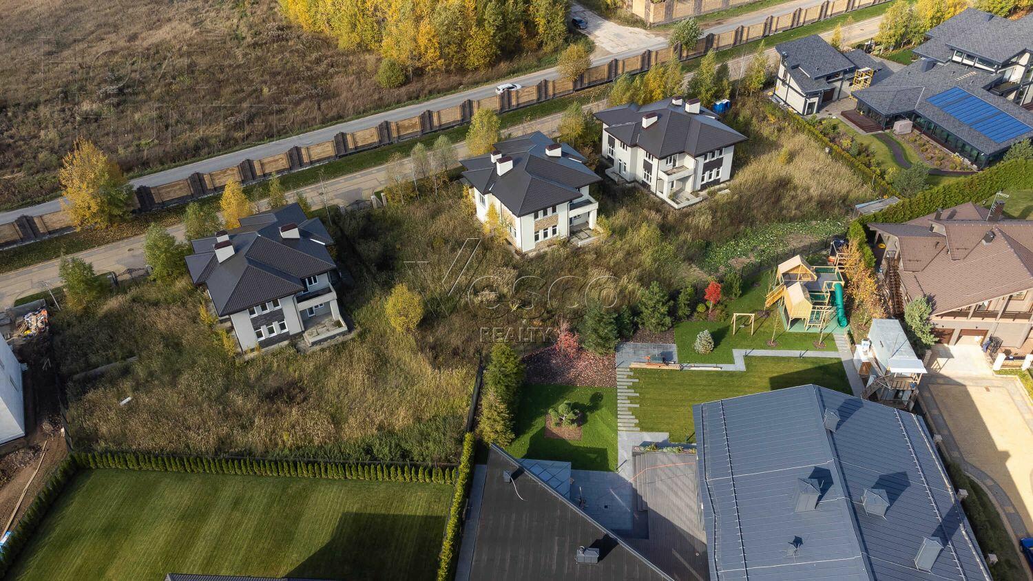 2-этажный коттедж 272 м² без отделки