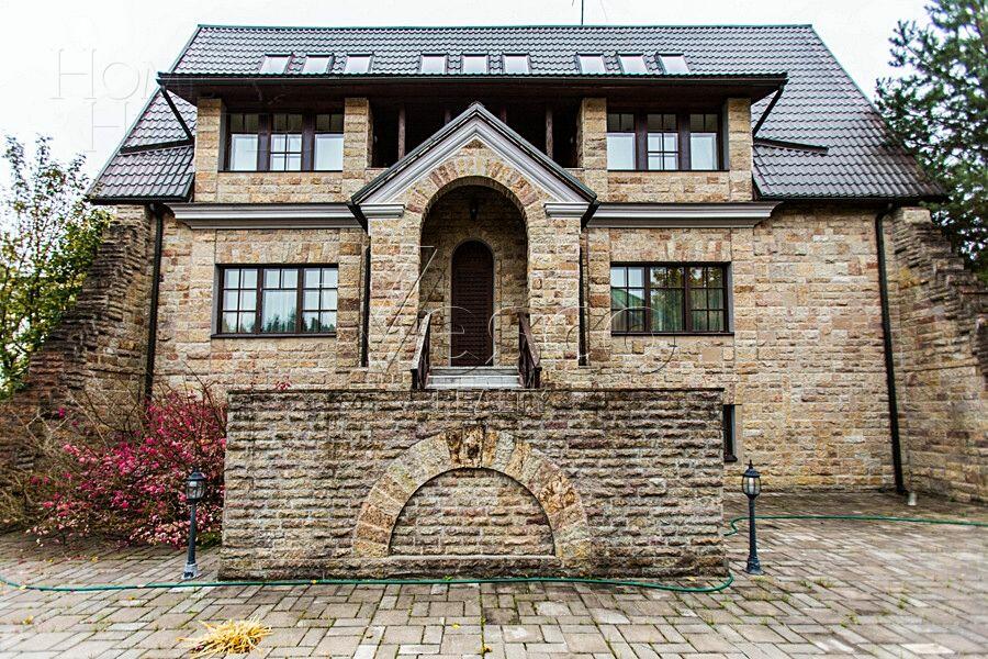 2-этажный коттедж 720 м² с отделкой