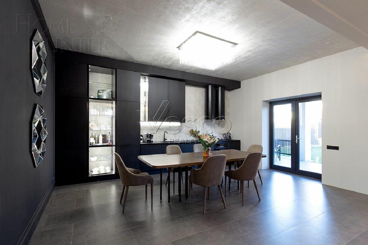 2-этажный коттедж 280 м² с отделкой