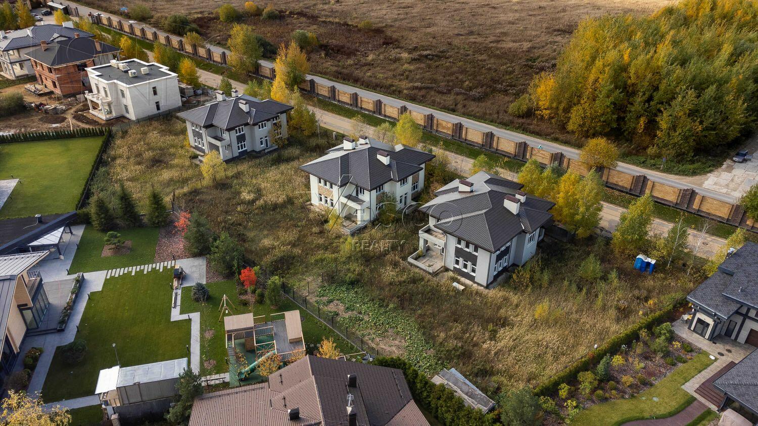 2-этажный коттедж 272 м² без отделки