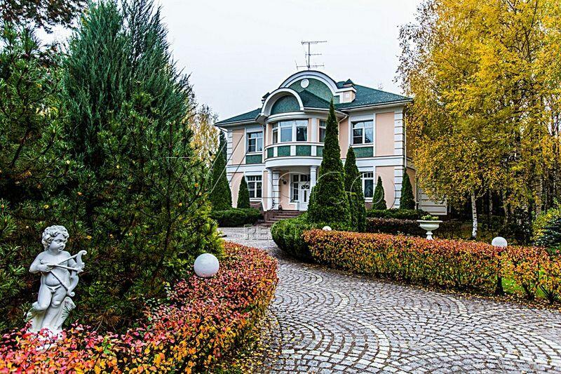 2-этажный коттедж 520 м² с отделкой