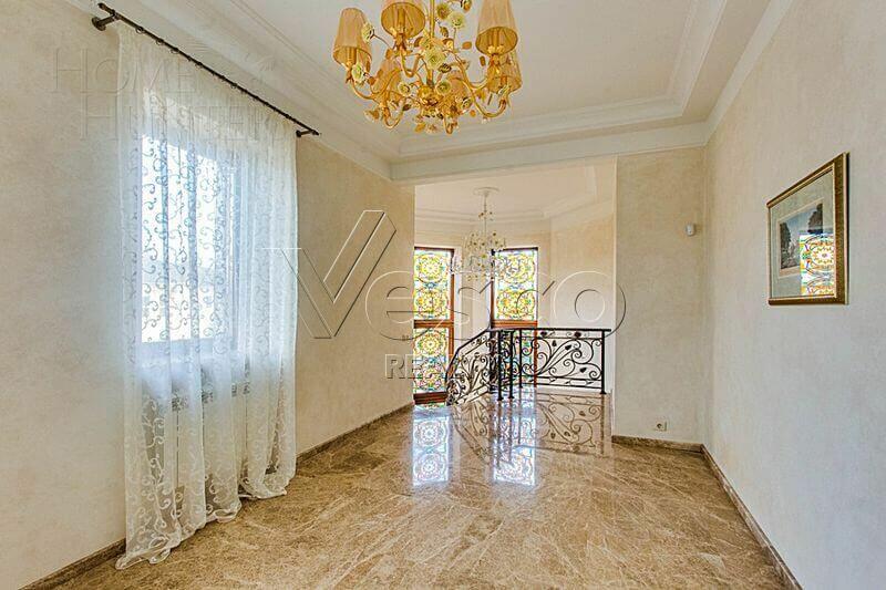 2-этажный коттедж 500 м² с отделкой