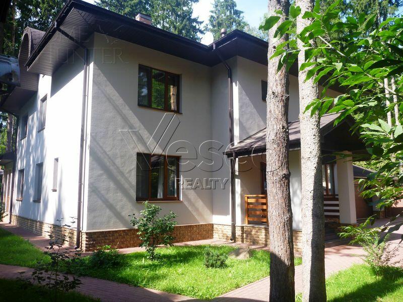 2-этажный коттедж 334 м² с отделкой