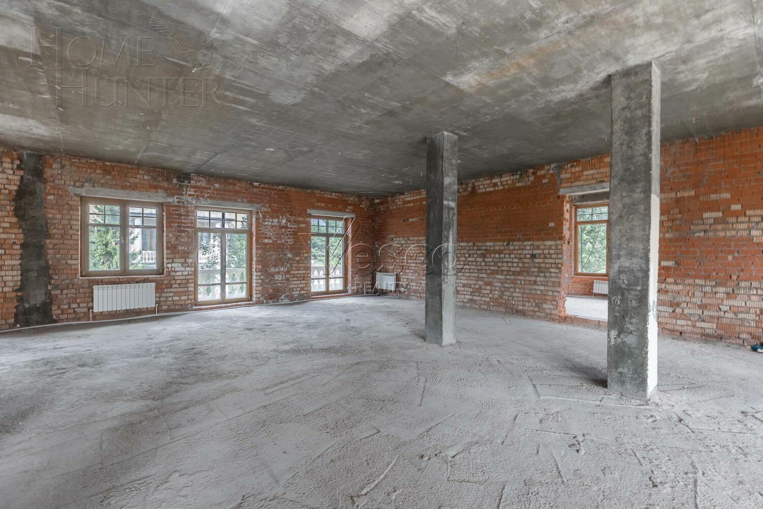 2-этажный коттедж 600 м² без отделки