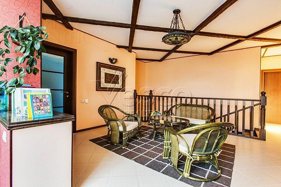 2-этажный коттедж 340 м² с отделкой