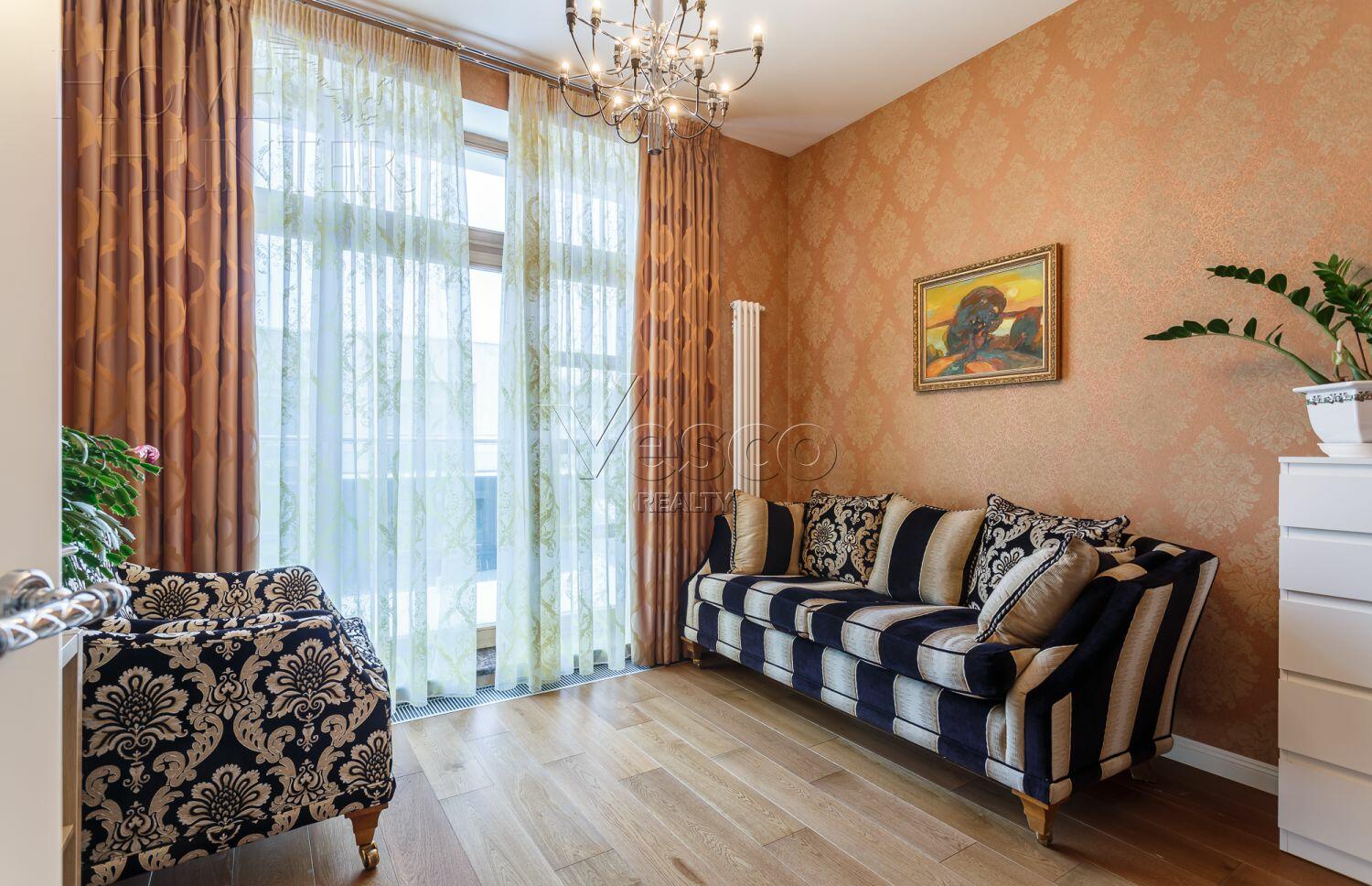 3-этажный таунхаус 360 м² с отделкой