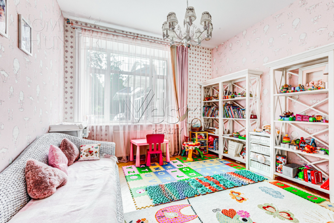 2-этажный коттедж 1 400 м² с отделкой