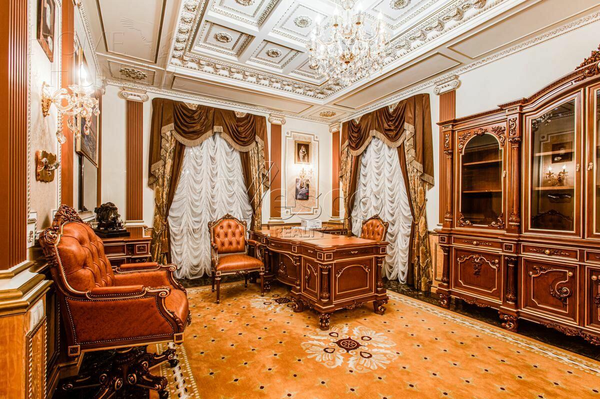 2-этажный коттедж 700 м² с отделкой