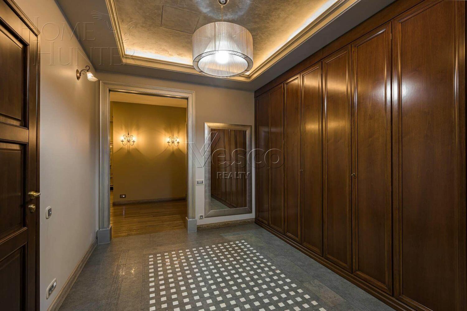 4-КОМН. КВАРТИРА С ОТДЕЛКОЙ 158.4 М² НА 4 ЭТАЖЕ