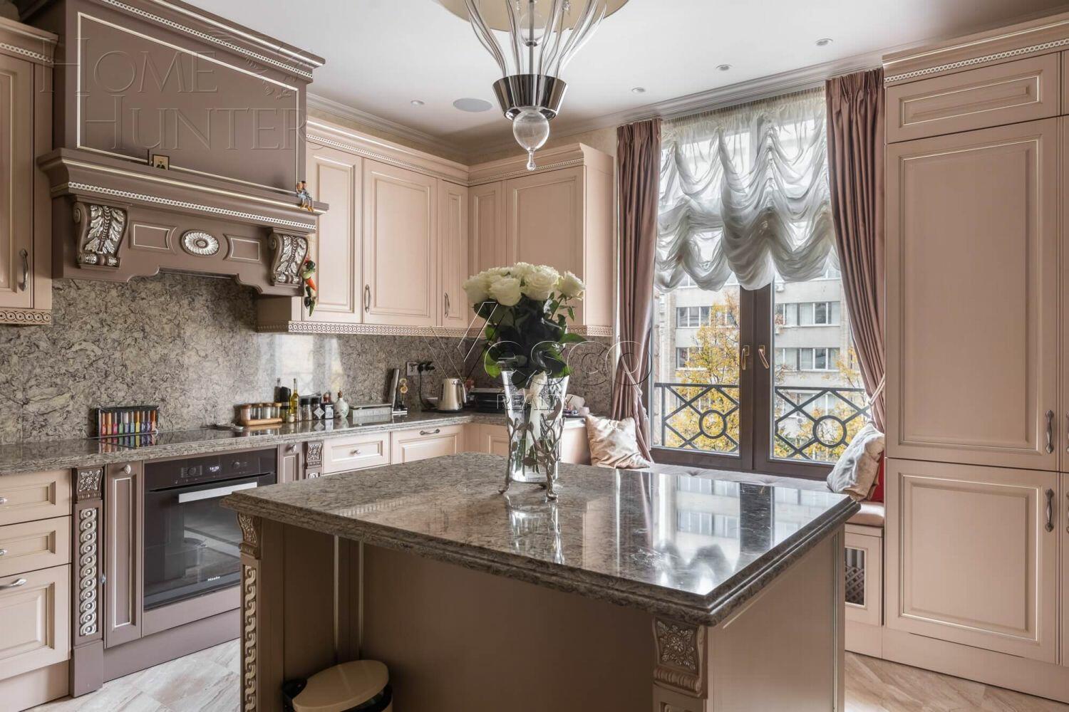 5-КОМН. КВАРТИРА С ОТДЕЛКОЙ 202 М² НА 5 ЭТАЖЕ