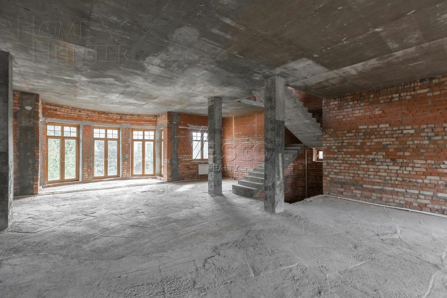 2-этажный коттедж 600 м² без отделки