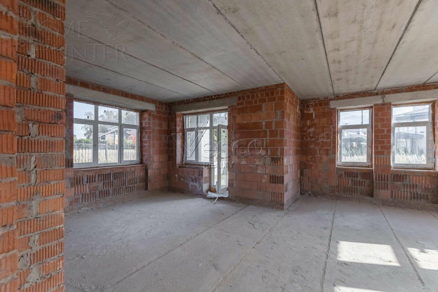 2-этажный коттедж 270 м² без отделки