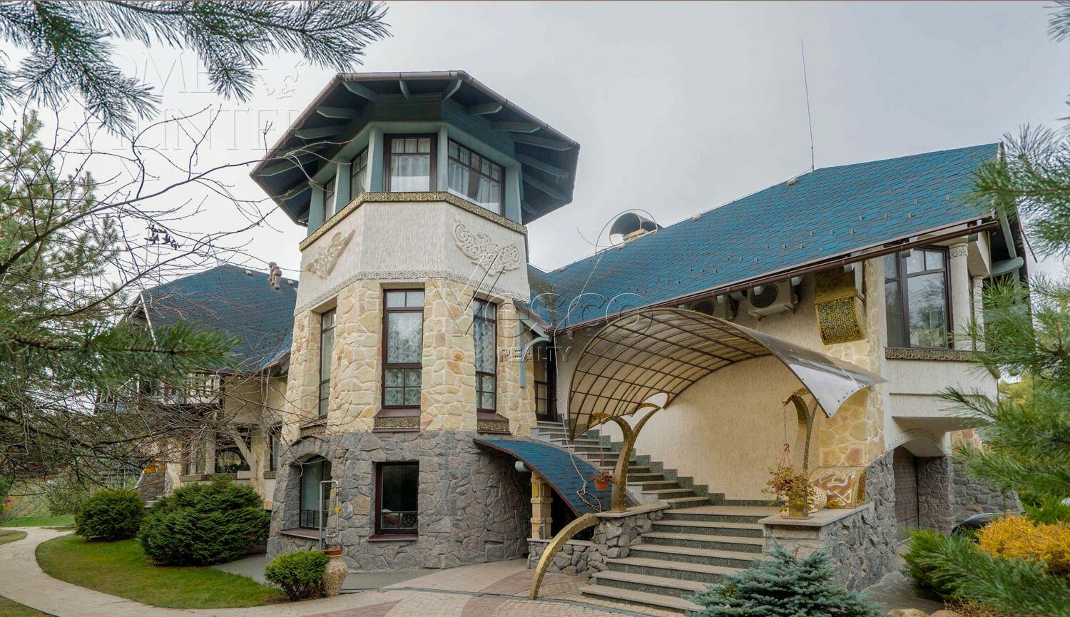 2-этажный коттедж 630 м² с отделкой