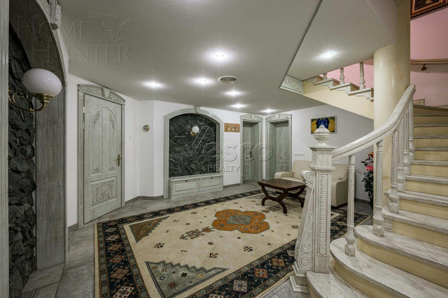 2-этажный коттедж 1 720 м² с отделкой