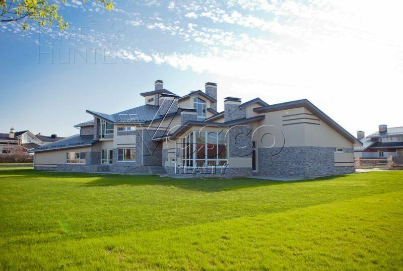 2-этажный коттедж 1 700 м² без отделки