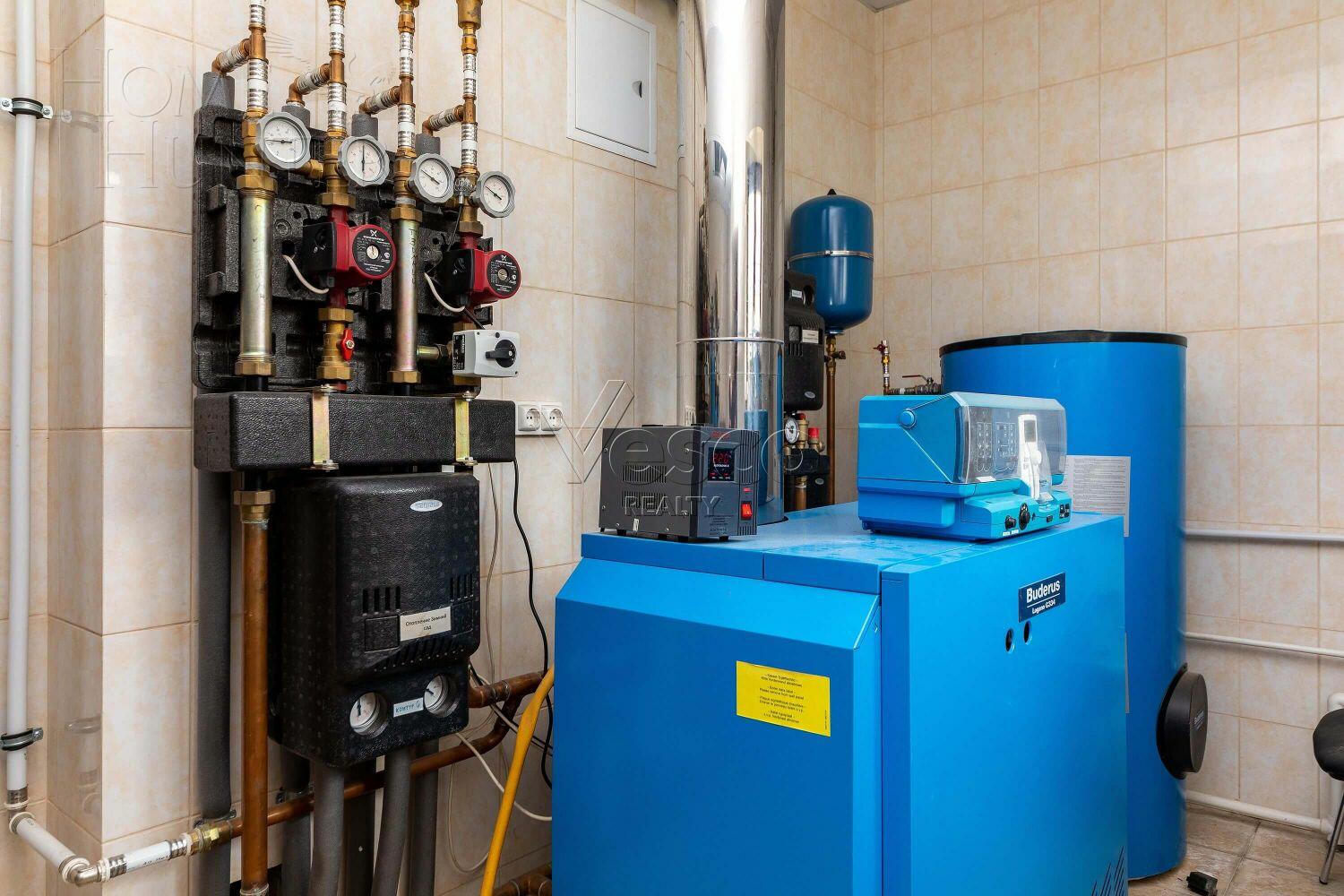 2-этажный коттедж 1 000 м² с отделкой