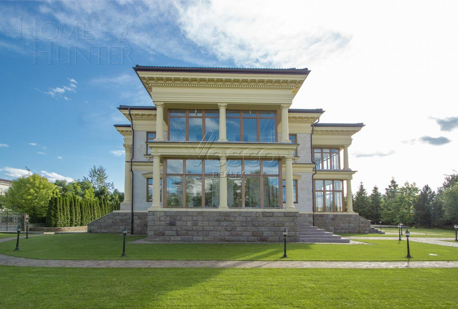 2-этажный коттедж 800 м² с отделкой