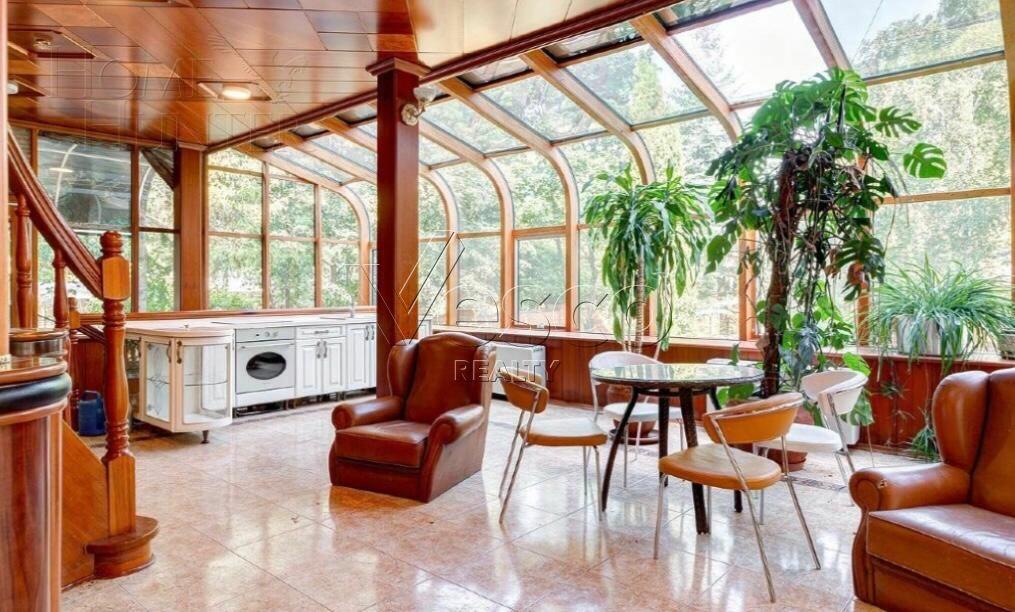 2-этажный коттедж 650 м² с отделкой