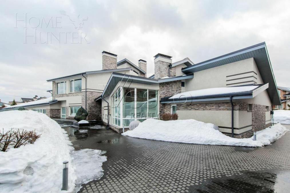 2-этажный коттедж 1 700 м² без отделки