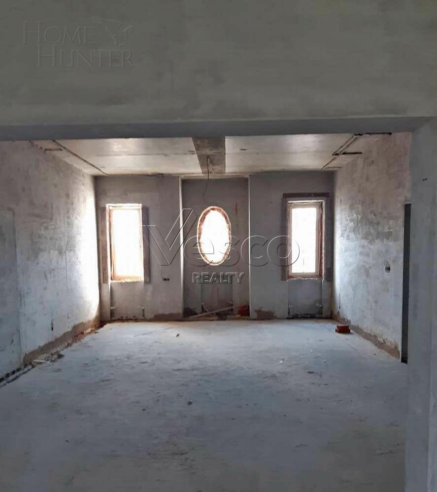 3-этажный коттедж 1 230 м² без отделки