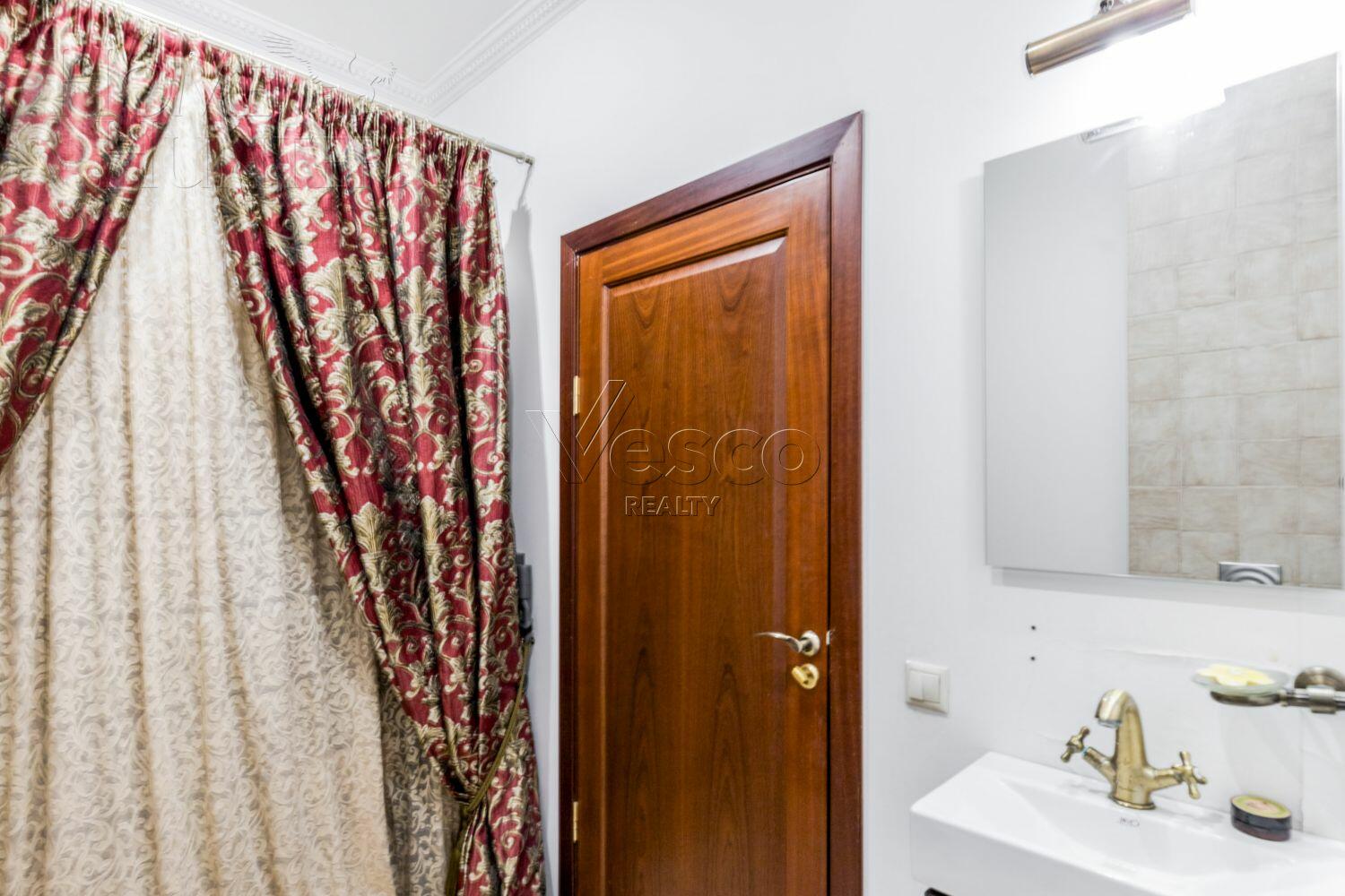 2-этажный коттедж 820 м² с отделкой