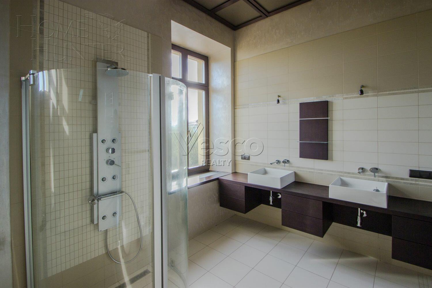 2-этажный коттедж 800 м² с отделкой