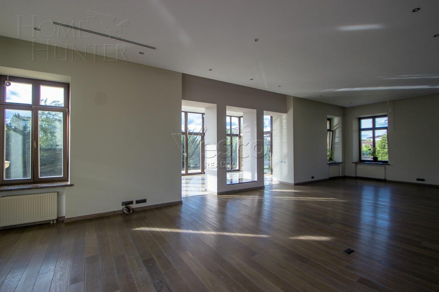 2-этажный коттедж 800 м² с отделкой