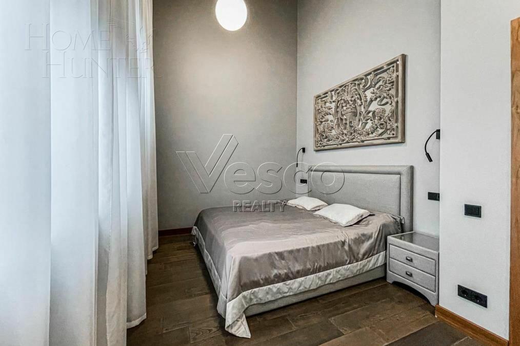 2-этажный коттедж 1 700 м² без отделки