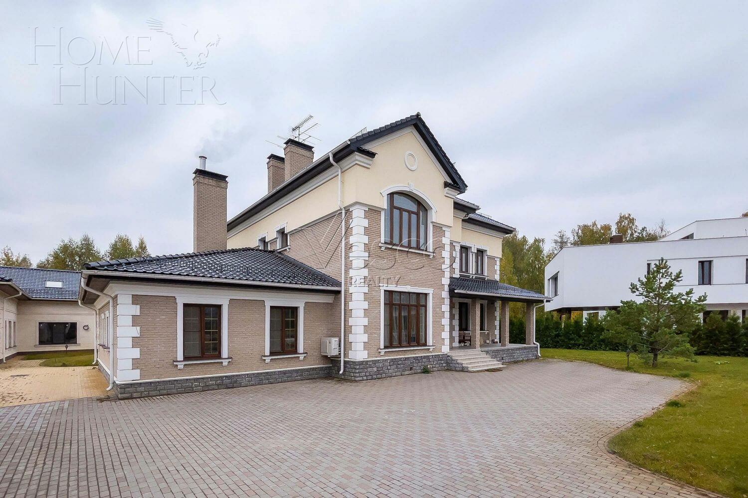 2-этажный коттедж 1 000 м² с отделкой