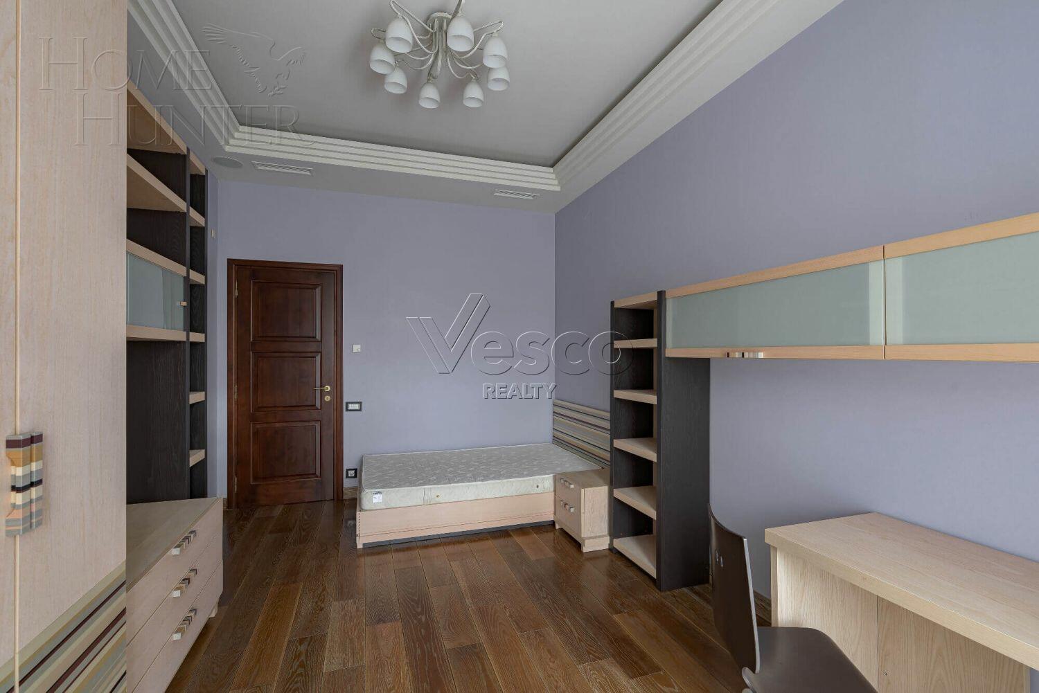 4-КОМН. КВАРТИРА С ОТДЕЛКОЙ 158.4 М² НА 4 ЭТАЖЕ