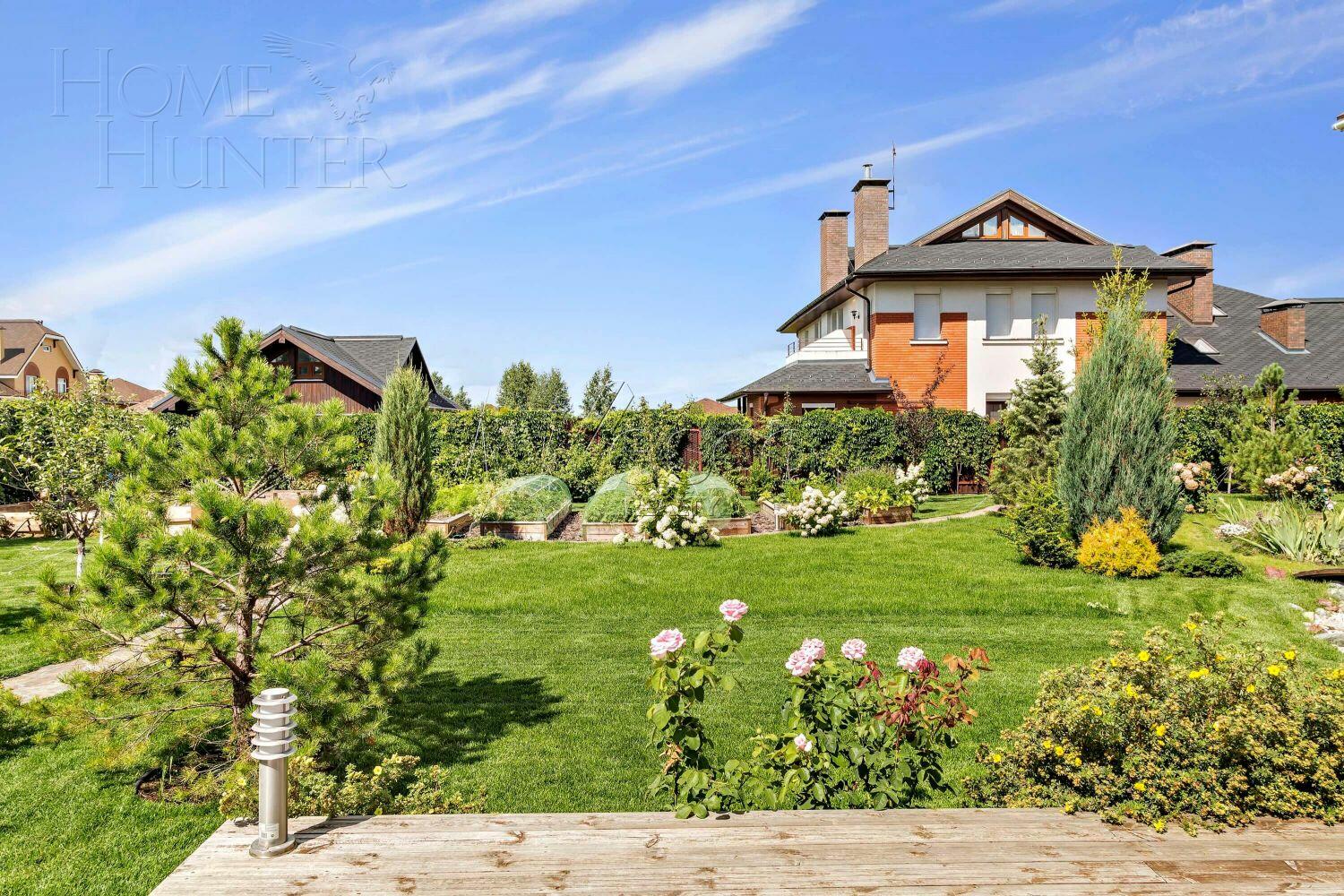 2-этажный коттедж 540 м² с отделкой