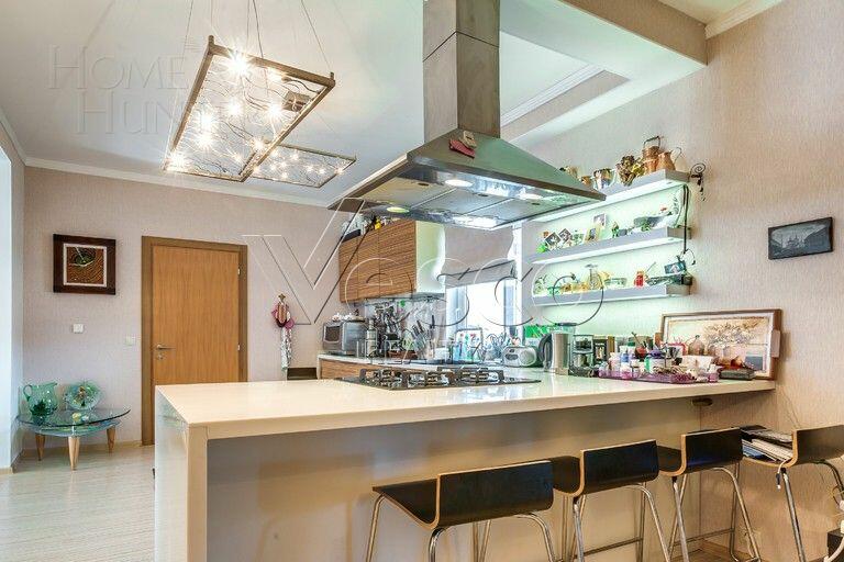 2-этажный коттедж 300 м² с отделкой