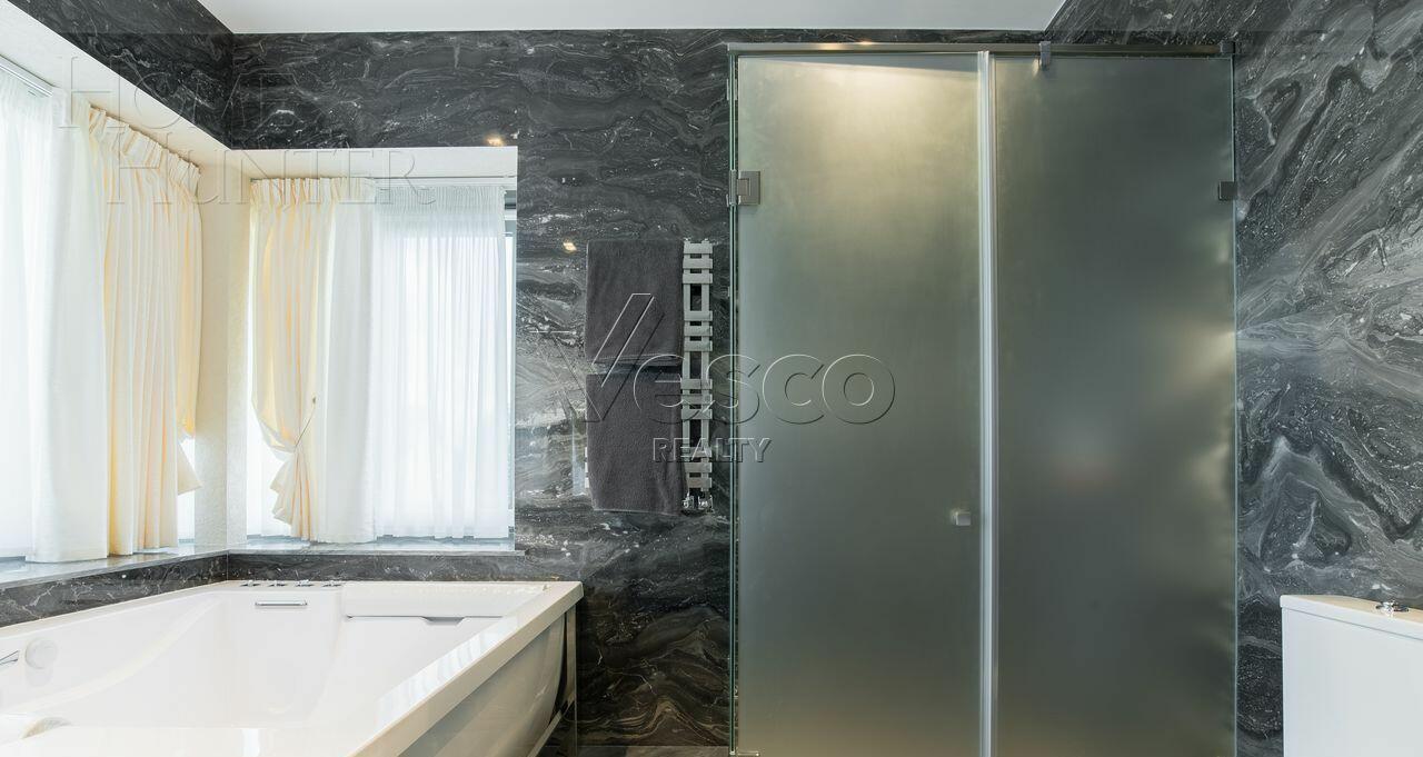 2-этажный коттедж 500 м² с отделкой