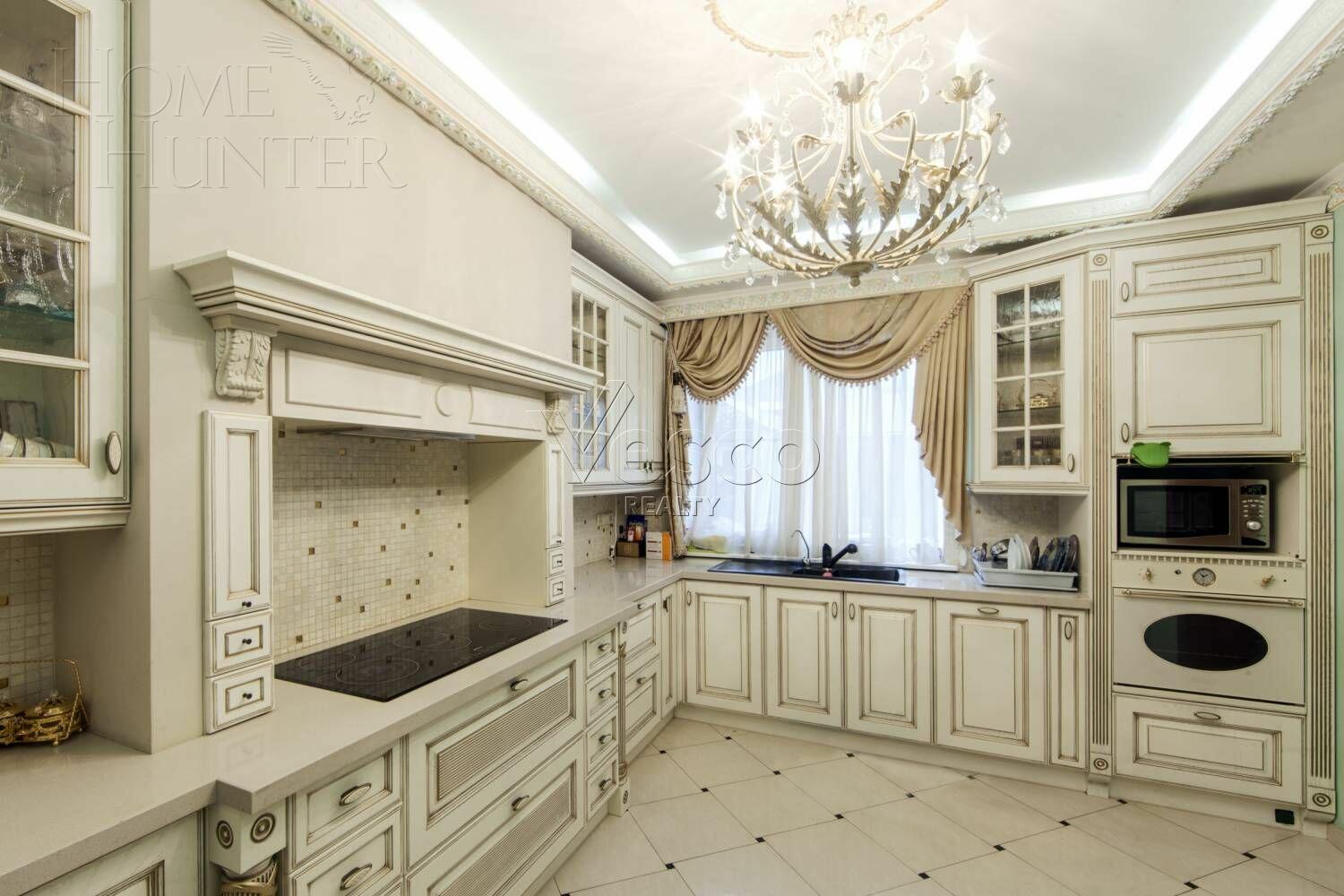 2-этажный коттедж 500 м² с отделкой