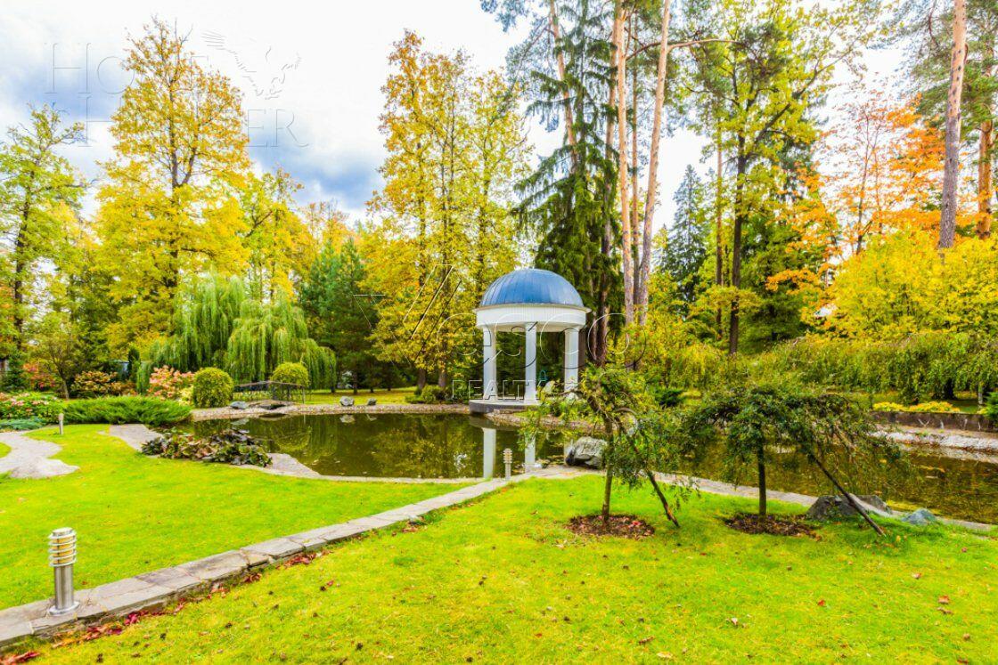 2-этажный коттедж 1 400 м² с отделкой