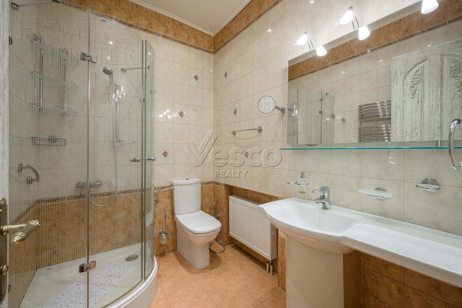 2-этажный коттедж 1 720 м² с отделкой