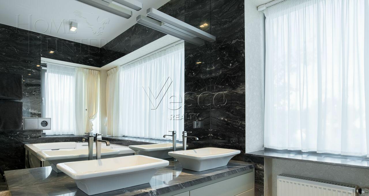 2-этажный коттедж 500 м² с отделкой