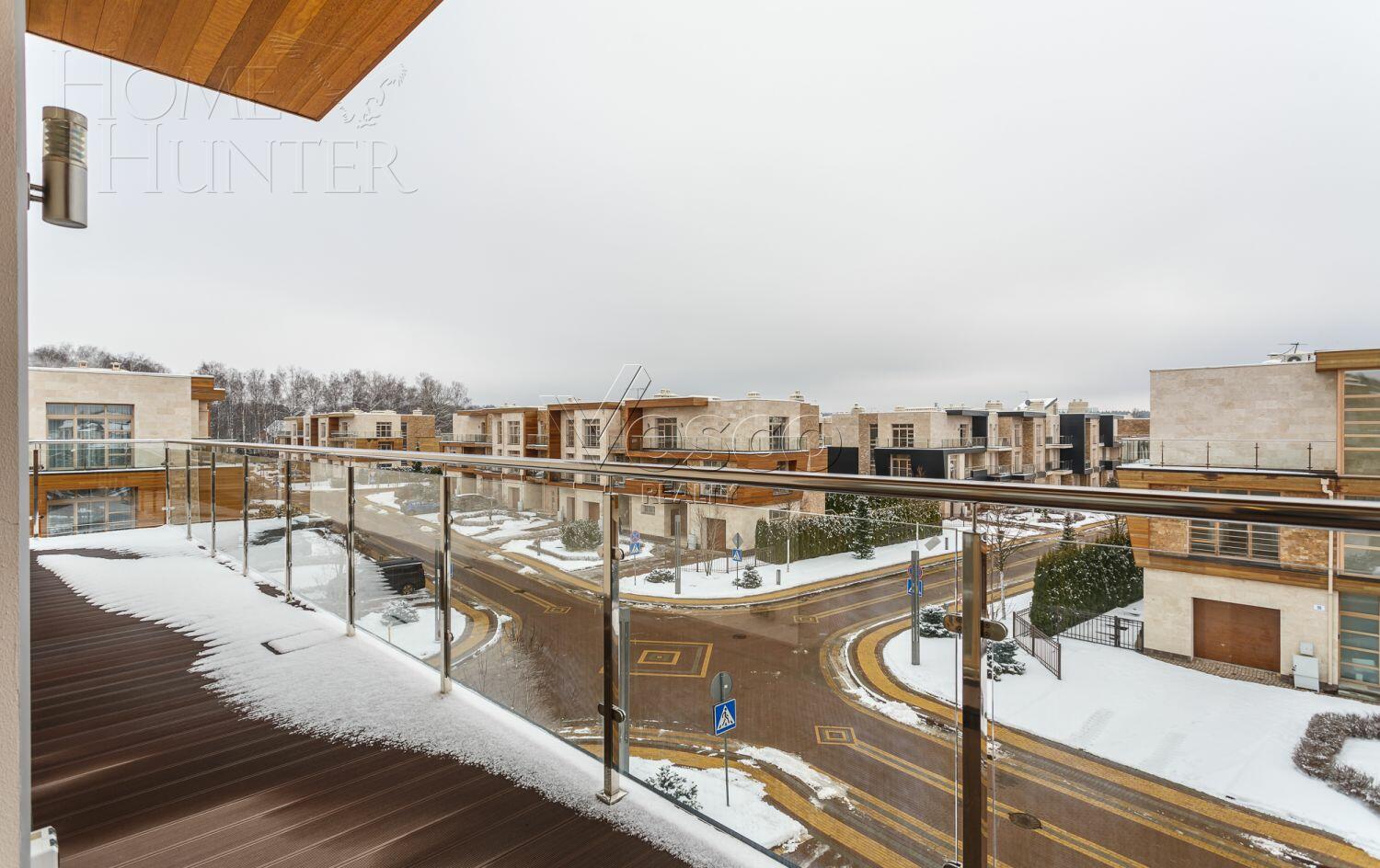 3-этажный таунхаус 360 м² с отделкой