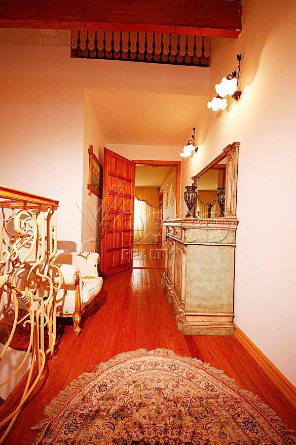 2-этажный коттедж 500 м² с отделкой