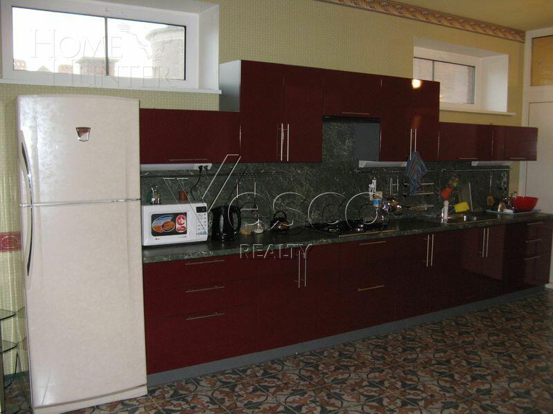 3-этажный коттедж 1 200 м² с отделкой