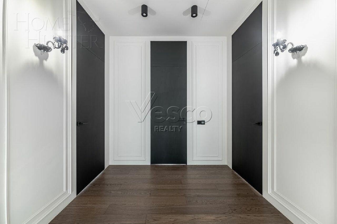 2-этажный коттедж 280 м² с отделкой