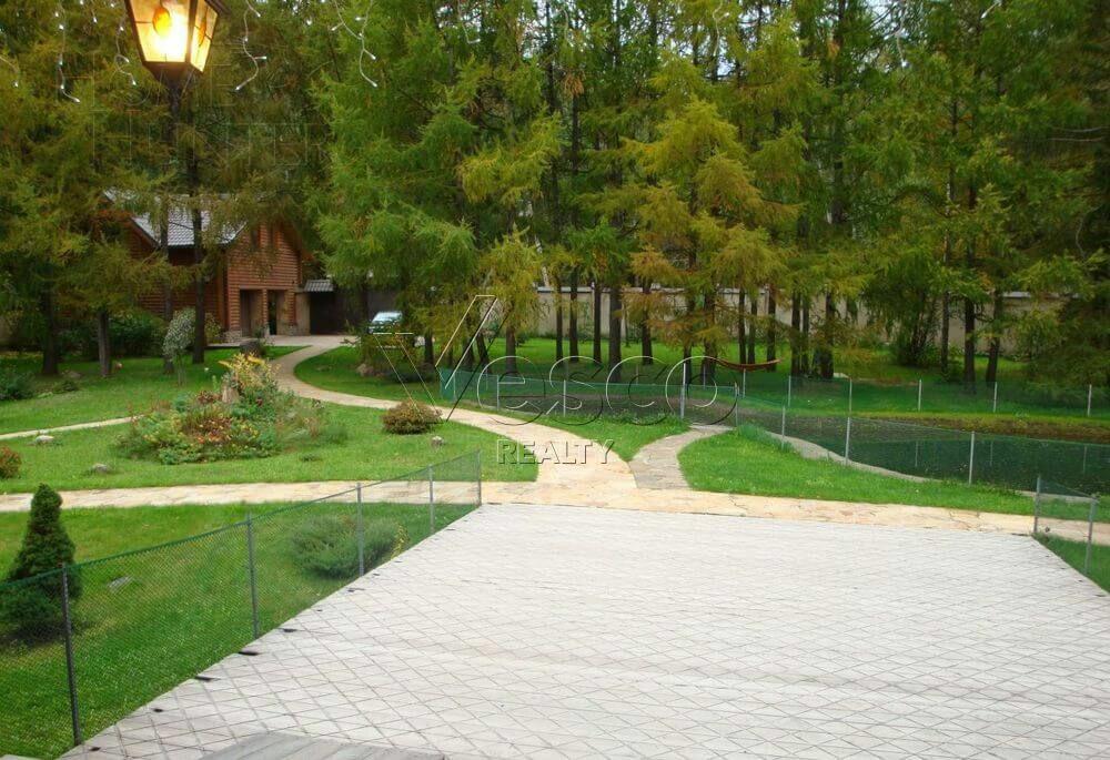 2-этажный коттедж 1 100 м² с отделкой