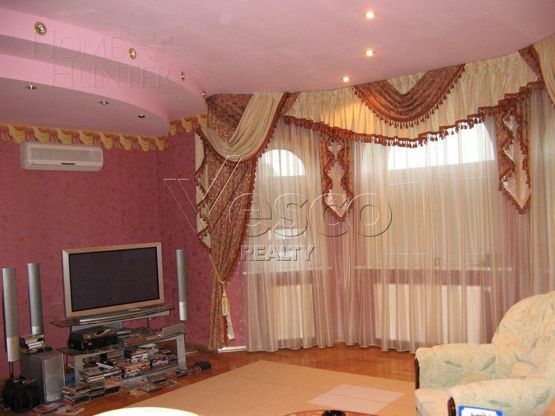 3-этажный коттедж 1 200 м² с отделкой