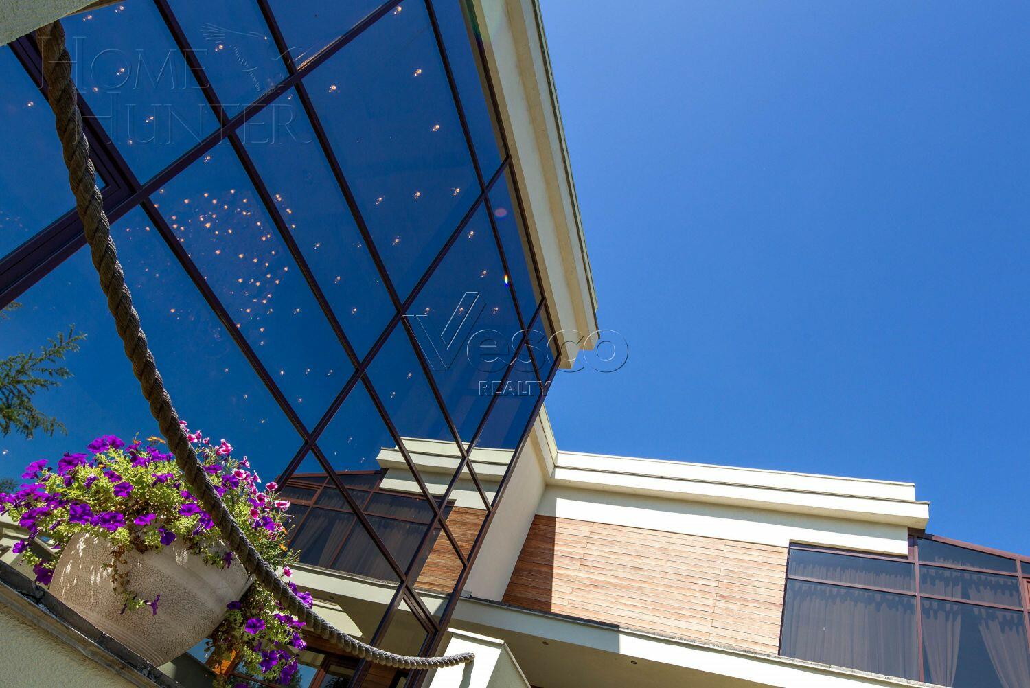 2-этажный коттедж 1 200 м² с отделкой