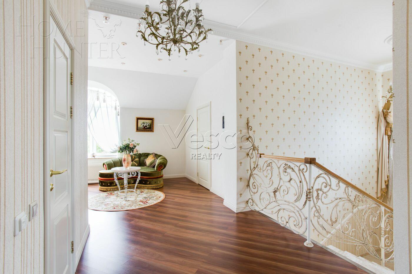 2-этажный коттедж 500 м² с отделкой