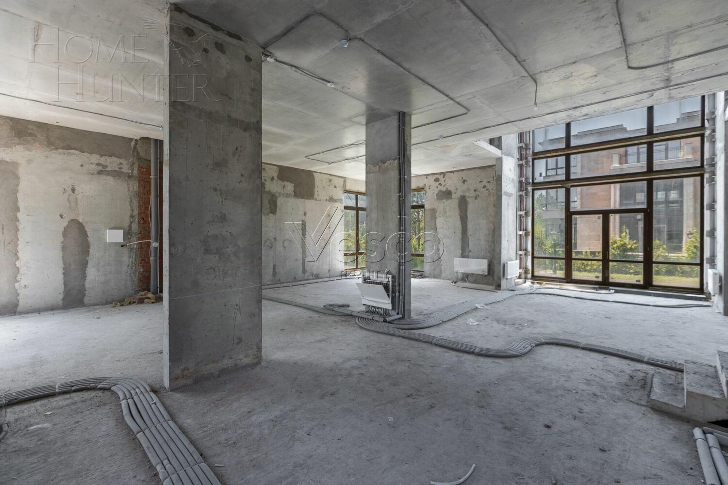 4-УРОВНЕВЫЙ ОСОБНЯК БЕЗ ОТДЕЛКИ 840 М² НА 1 ЭТАЖЕ