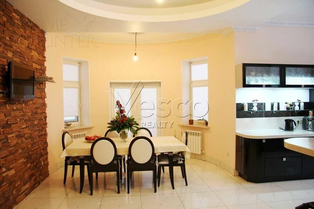 2-этажный коттедж 650 м² с отделкой