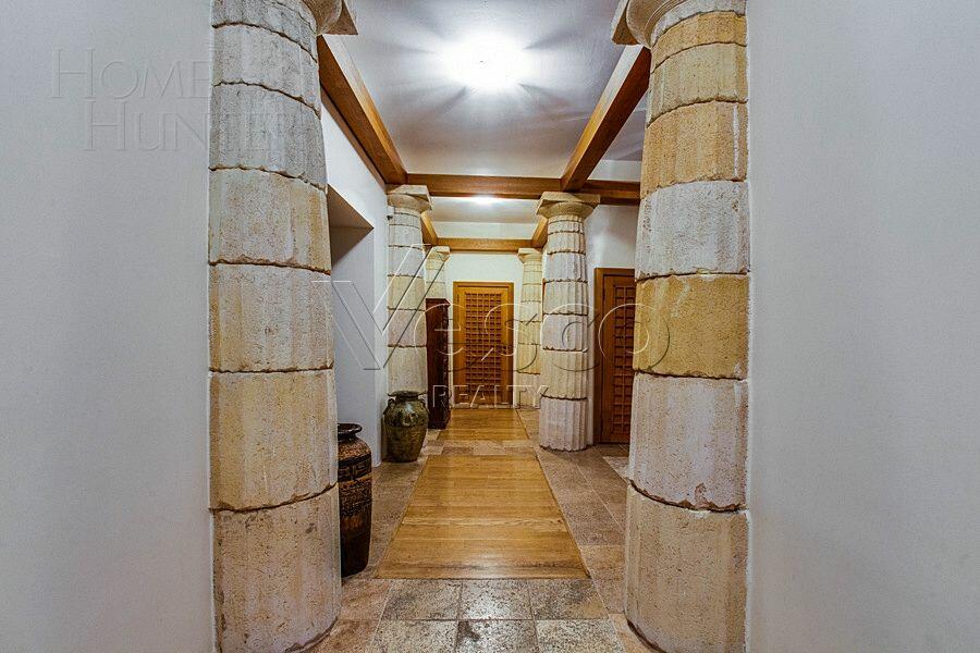 2-этажный коттедж 720 м² с отделкой