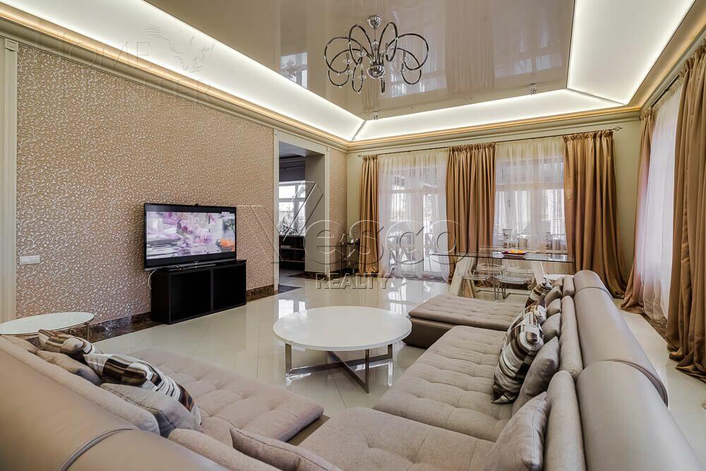 2-этажный коттедж 850 м² с отделкой